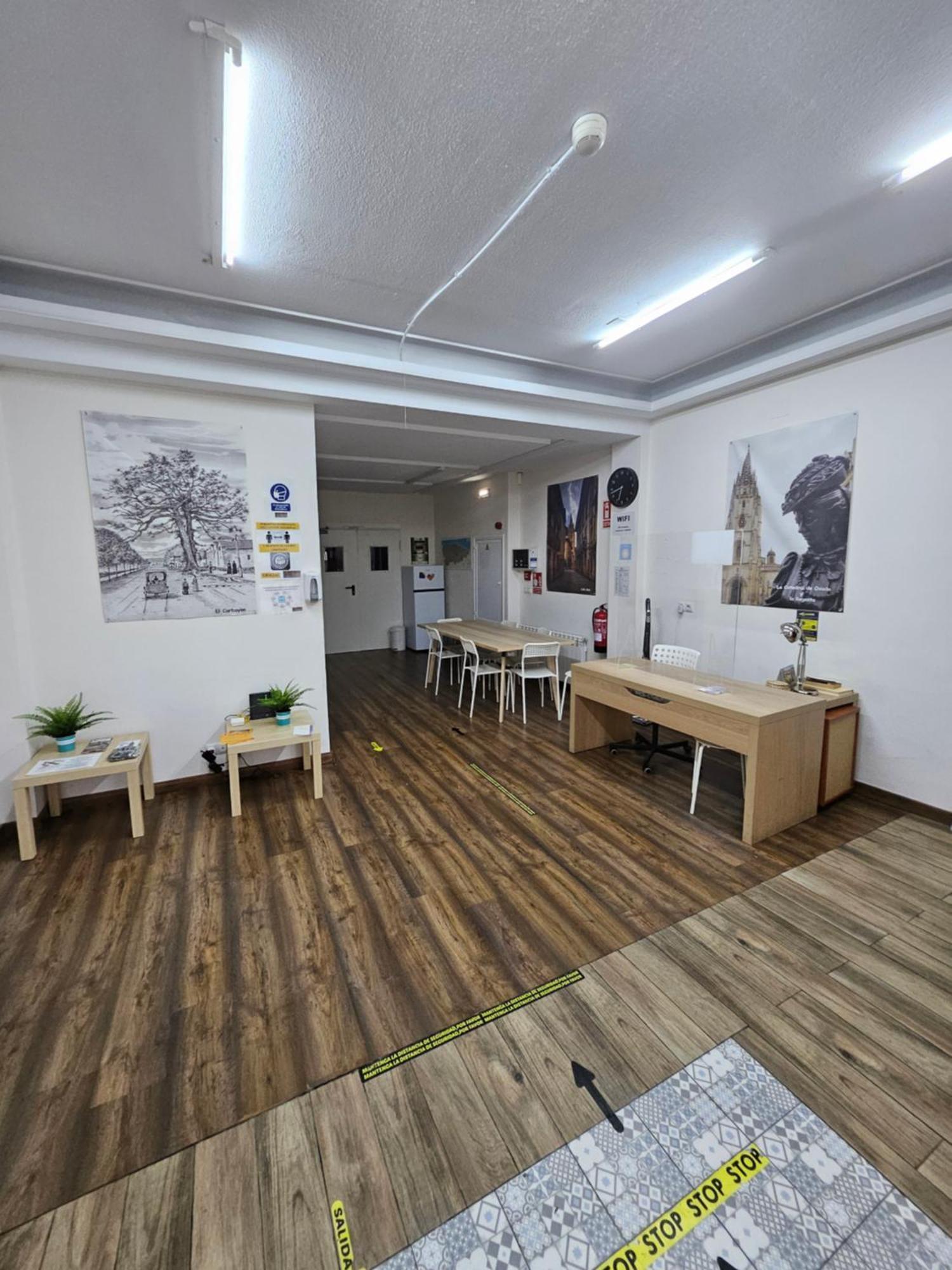 Albergue Turistico La Peregrina Oviedo Luaran gambar